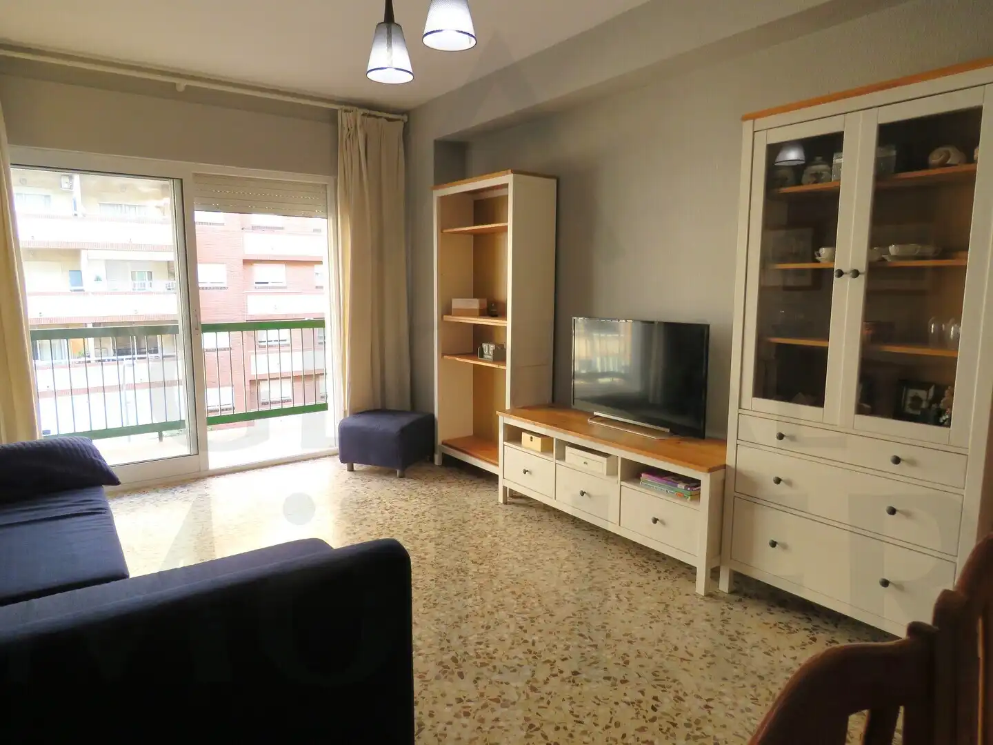 Piso con balcón en venta en Calle Carmen Conde 42
