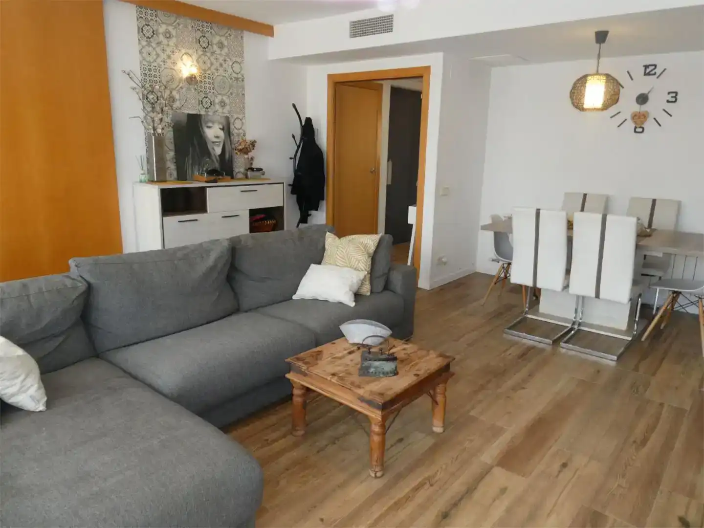 Sala d'estar de Pis en venda en Sant Climent de Llobregat amb Aire condicionat i Balcó