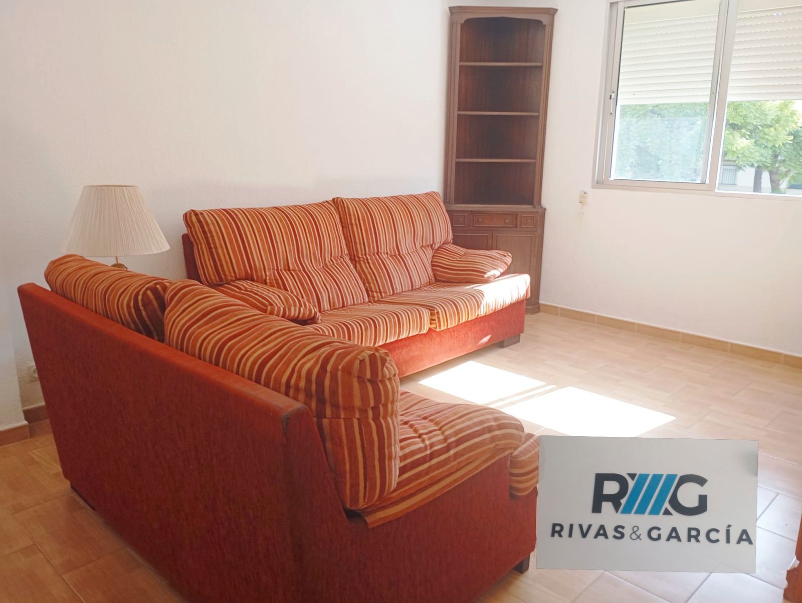 Sala d'estar de Pis en venda en Jerez de la Frontera amb Aire condicionat i Rentadora
