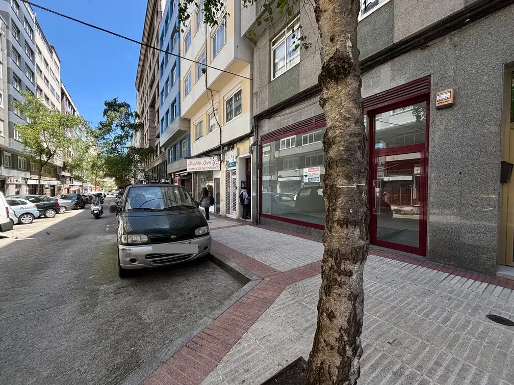 Vista exterior de Local de lloguer en A Coruña Capital 