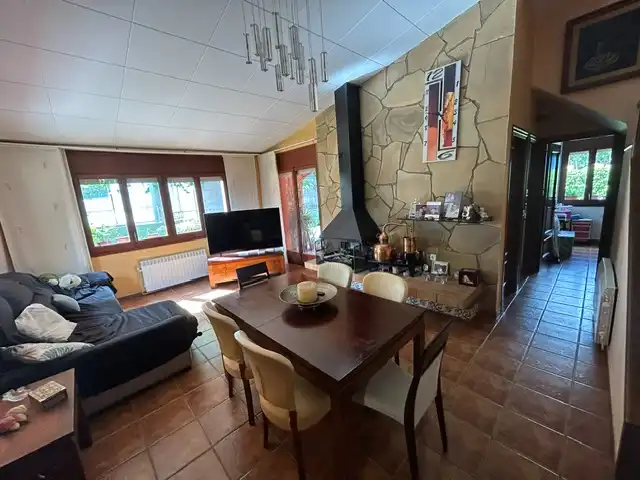 Comedor de Casa o chalet en venta en Santa Maria de Palautordera con Aire acondicionado, Calefacción y Jardín privado