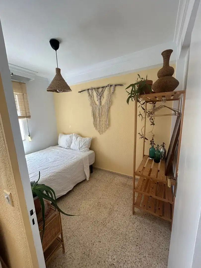 Schlafzimmer von Wohnung zum Verkauf in Sevilla mit Möbliert