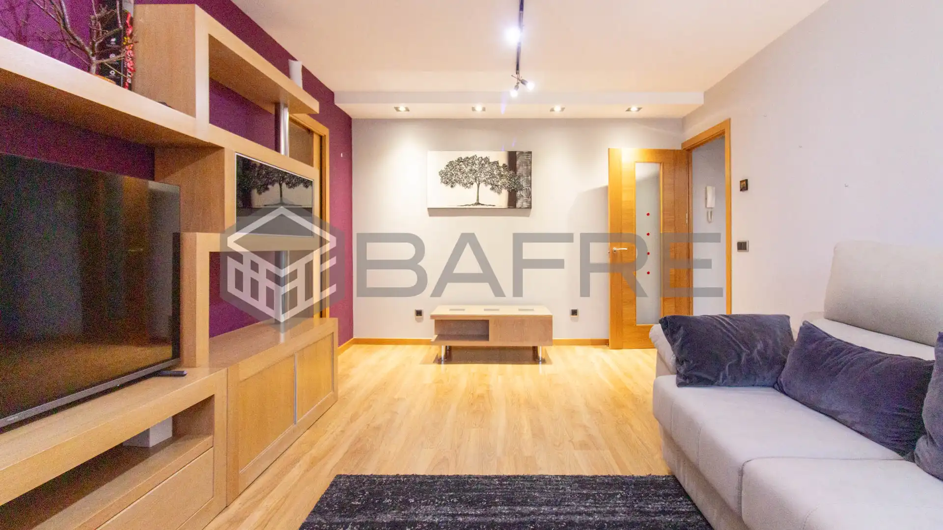 Flat for sale in  Madrid Capital  with Air Conditioner, Heating and Parquet flooring