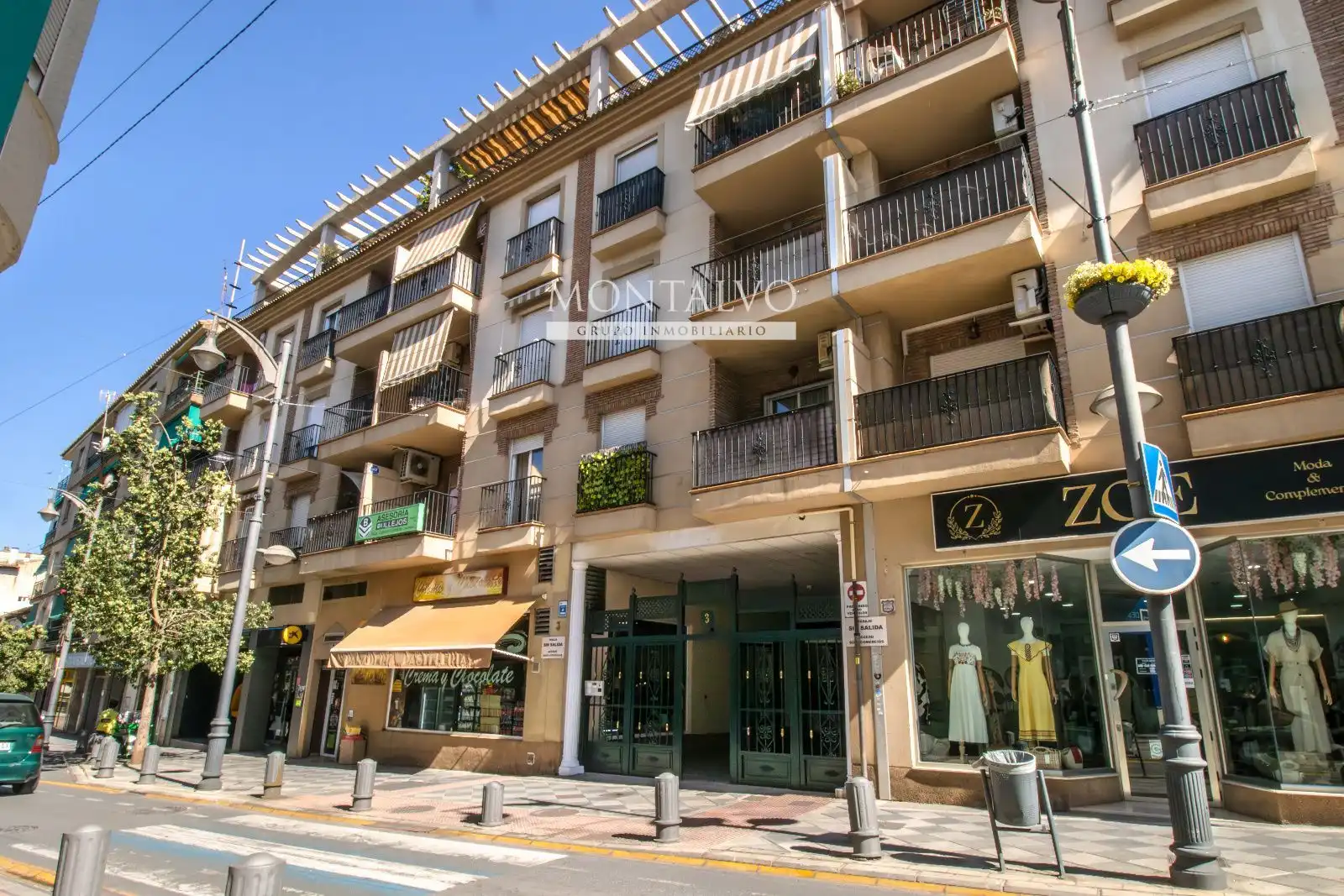 Vista exterior de Ático en venta en Atarfe con Aire acondicionado, Calefacción y Terraza