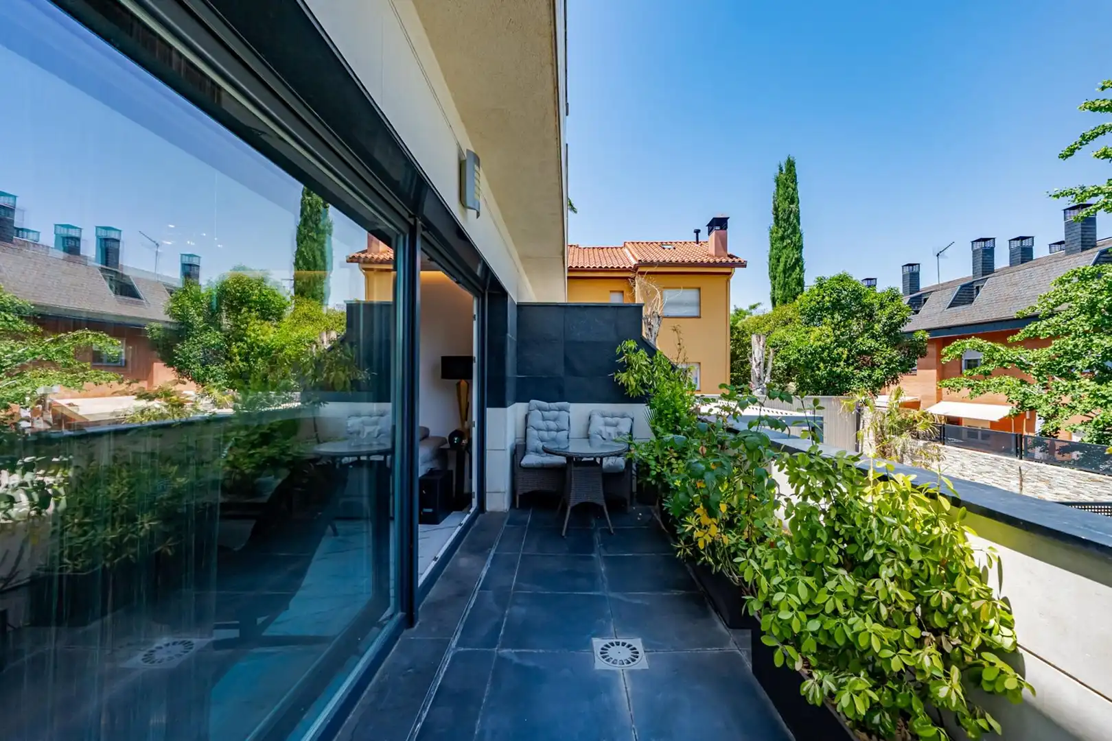Terraza de Casa adosada en venta en Pozuelo de Alarcón con Aire acondicionado, Calefacción y Piscina