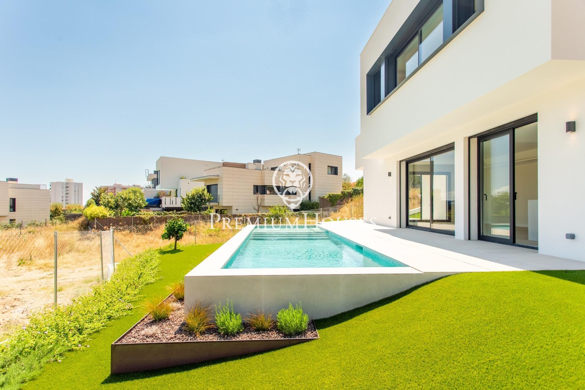 Exterior view of House or chalet for sale in Teià  with Private garden, Parquet flooring and Terrace