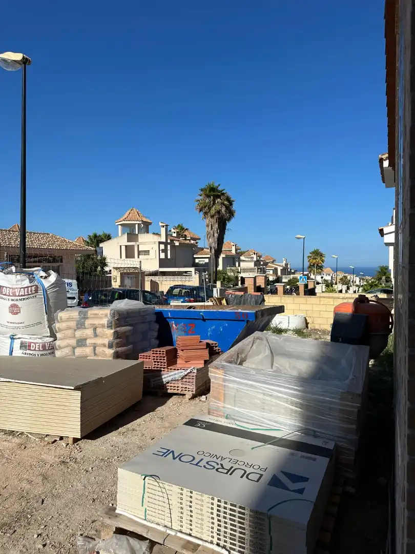 Vista exterior de Casa o chalet en venta en La Nucia con Aire acondicionado, Terraza y Piscina