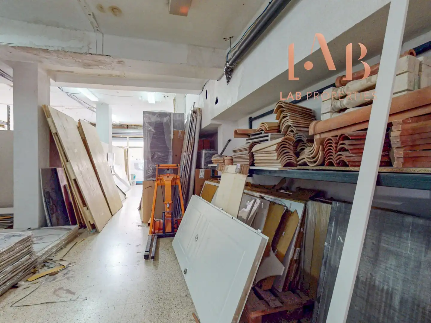 Business premises for sale in Carrer COTLLIURE, imagen 28