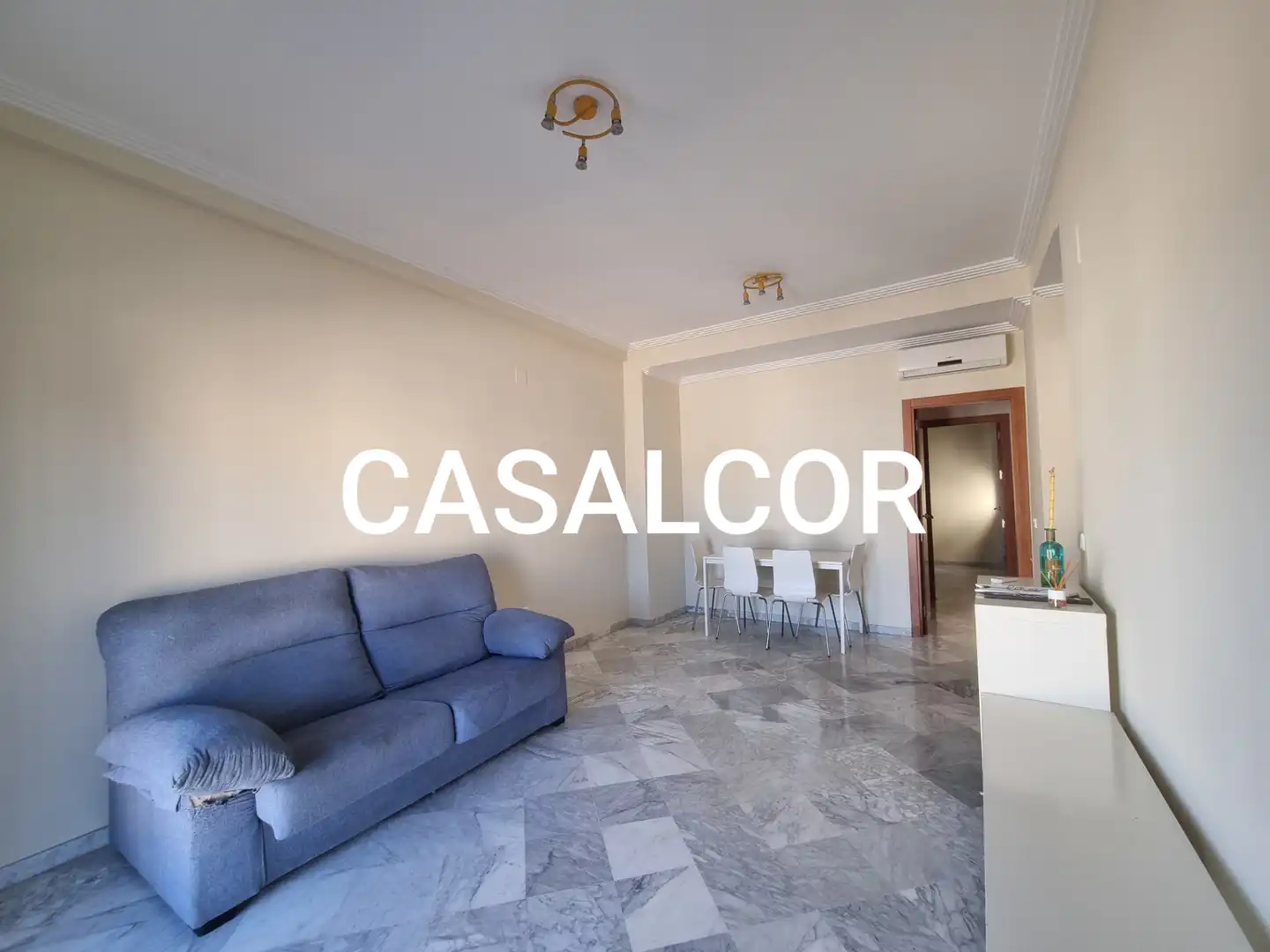 Living room of Flat for sale in Mairena del Alcor  with Air Conditioner, Terrace and Washing machine
