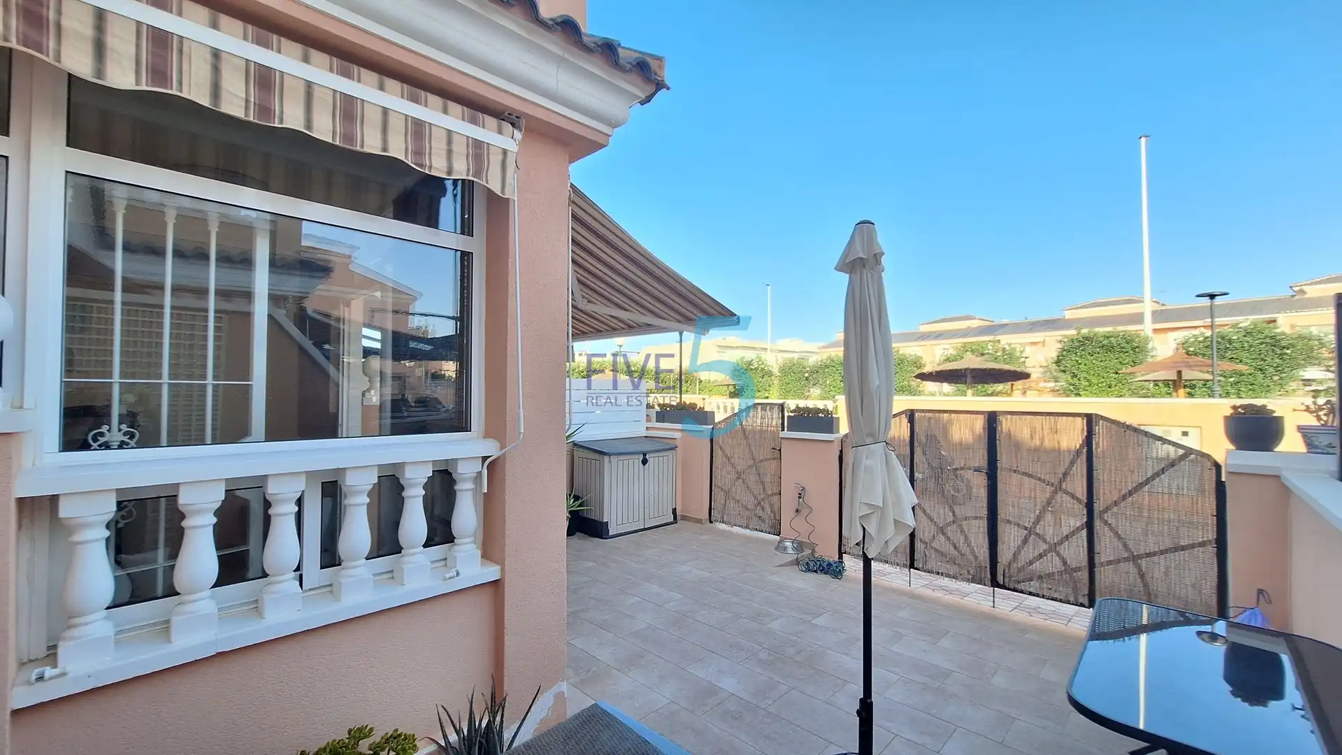 Terrasse von Maisonette zum Verkauf in Santa Pola mit Terrasse, Abstellraum und Schwimmbad