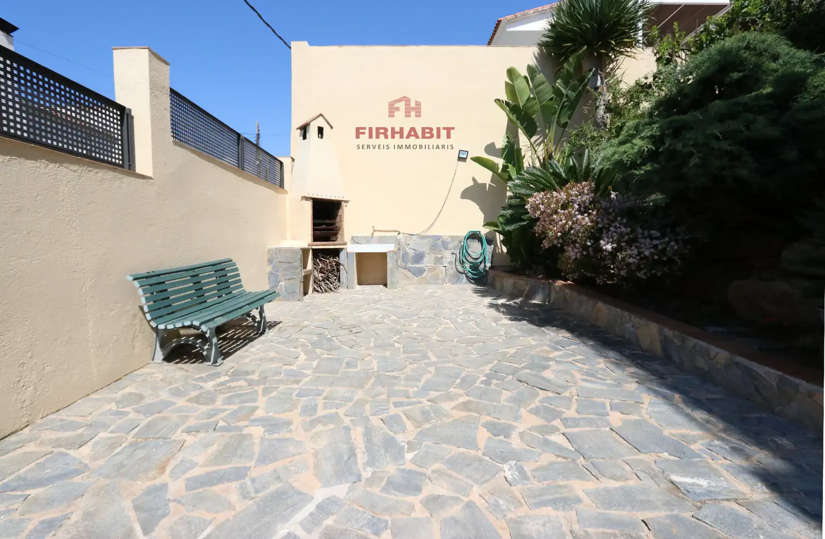 Vista exterior de Casa o chalet en venta en Arenys de Mar con Calefacción, Jardín privado y Parquet