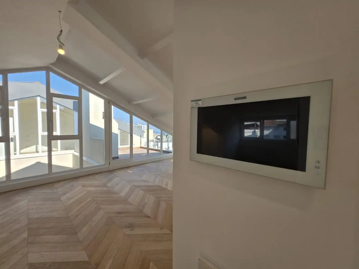 Sala de estar de Ático en venta en Vigo  con Calefacción y Terraza