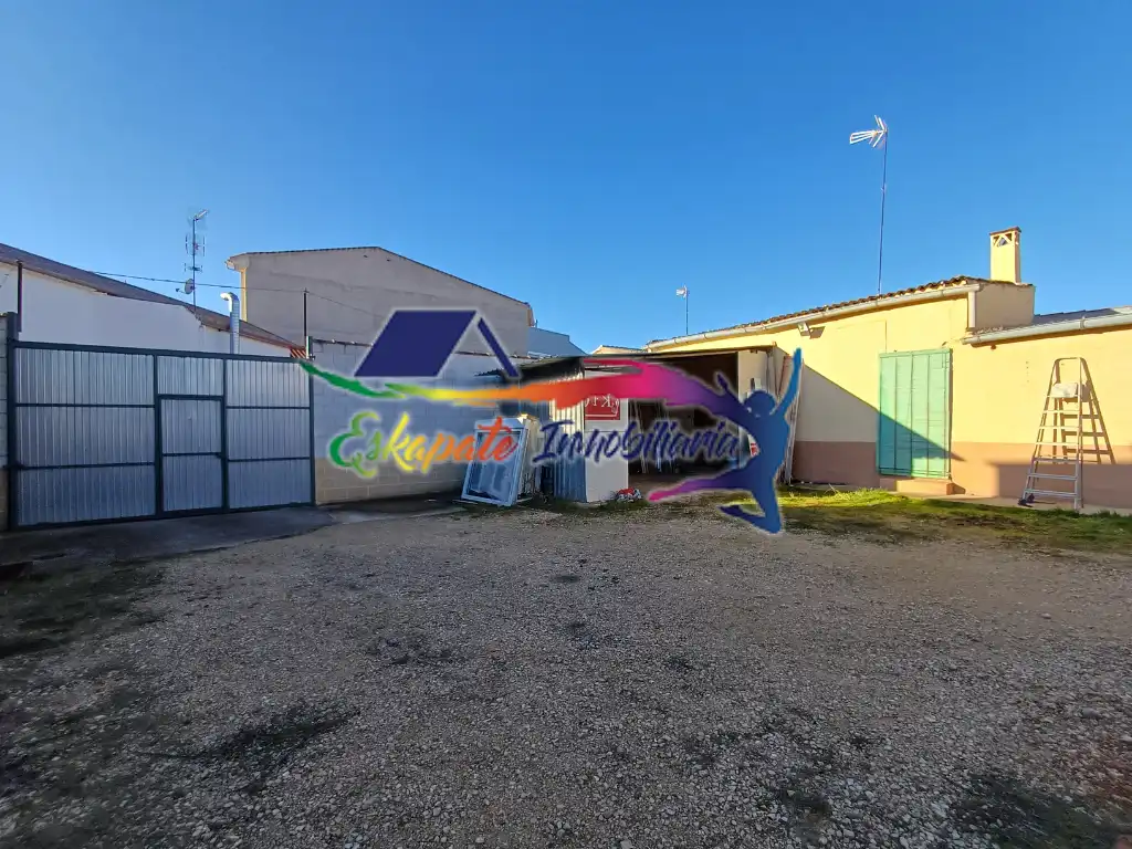 Vista exterior de Casa o chalet en venta en Villacañas con Calefacción