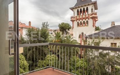 Balcony of Apartment for sale in  Barcelona Capital  with Air Conditioner, Terrace and Swimming Pool