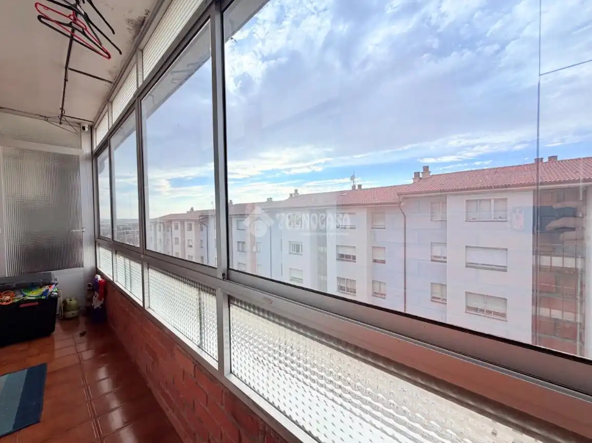 Habitación de Piso en venta en Segovia con Balcón