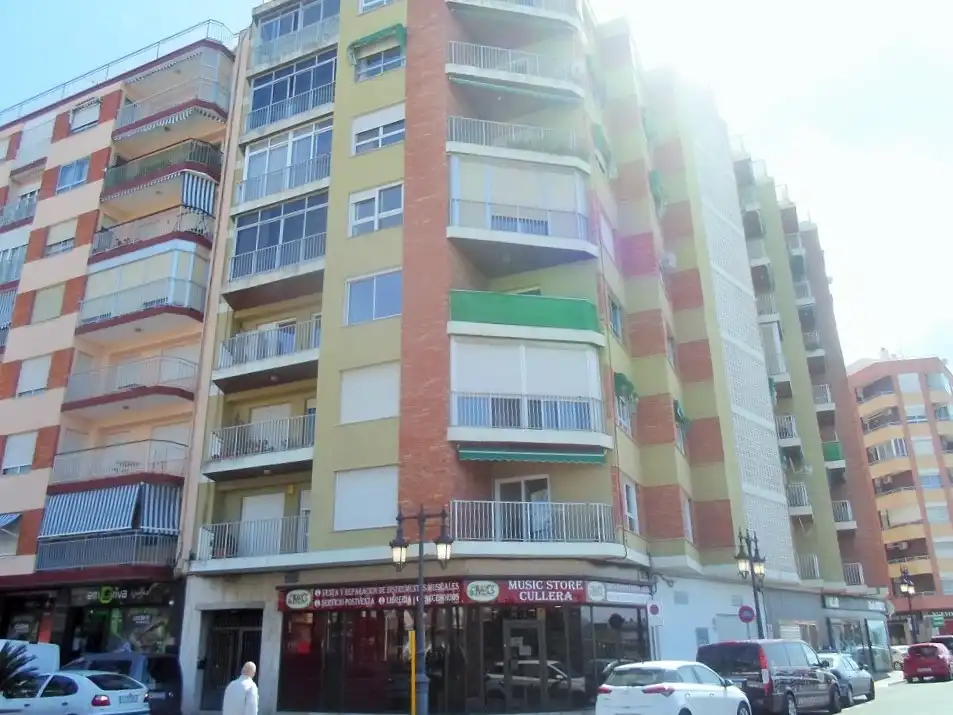 Außenansicht von Wohnung zum Verkauf in Cullera mit Heizung und Terrasse