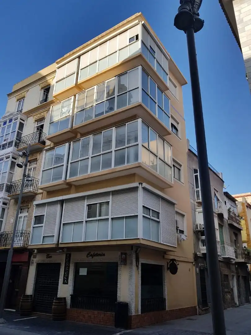 Locale commerciale in vendita a Calle de la Caridad, imagen 2