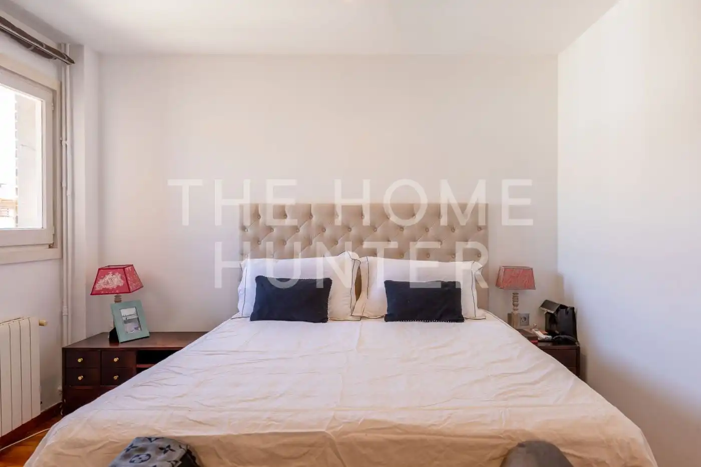 Bedroom of Flat for sale in Barcelona  with Air Conditioner and Heating