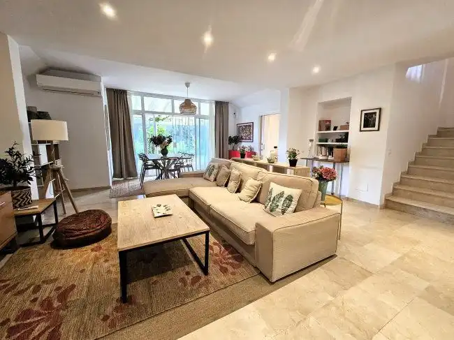 Living room of Detached homes for rent in Sotogrande  with Air Conditioner, Private garden and Terrace