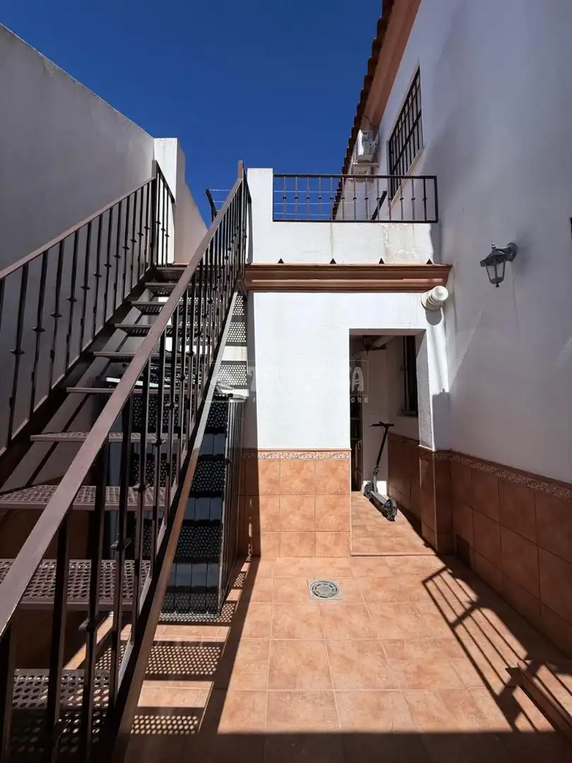 Vista exterior de Casa o chalet en venta en Lebrija