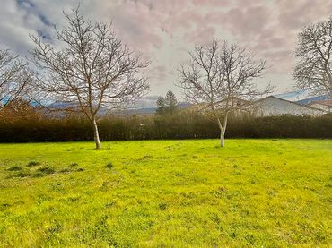 Terreny residencial en venda a San Millán / Donemiliaga