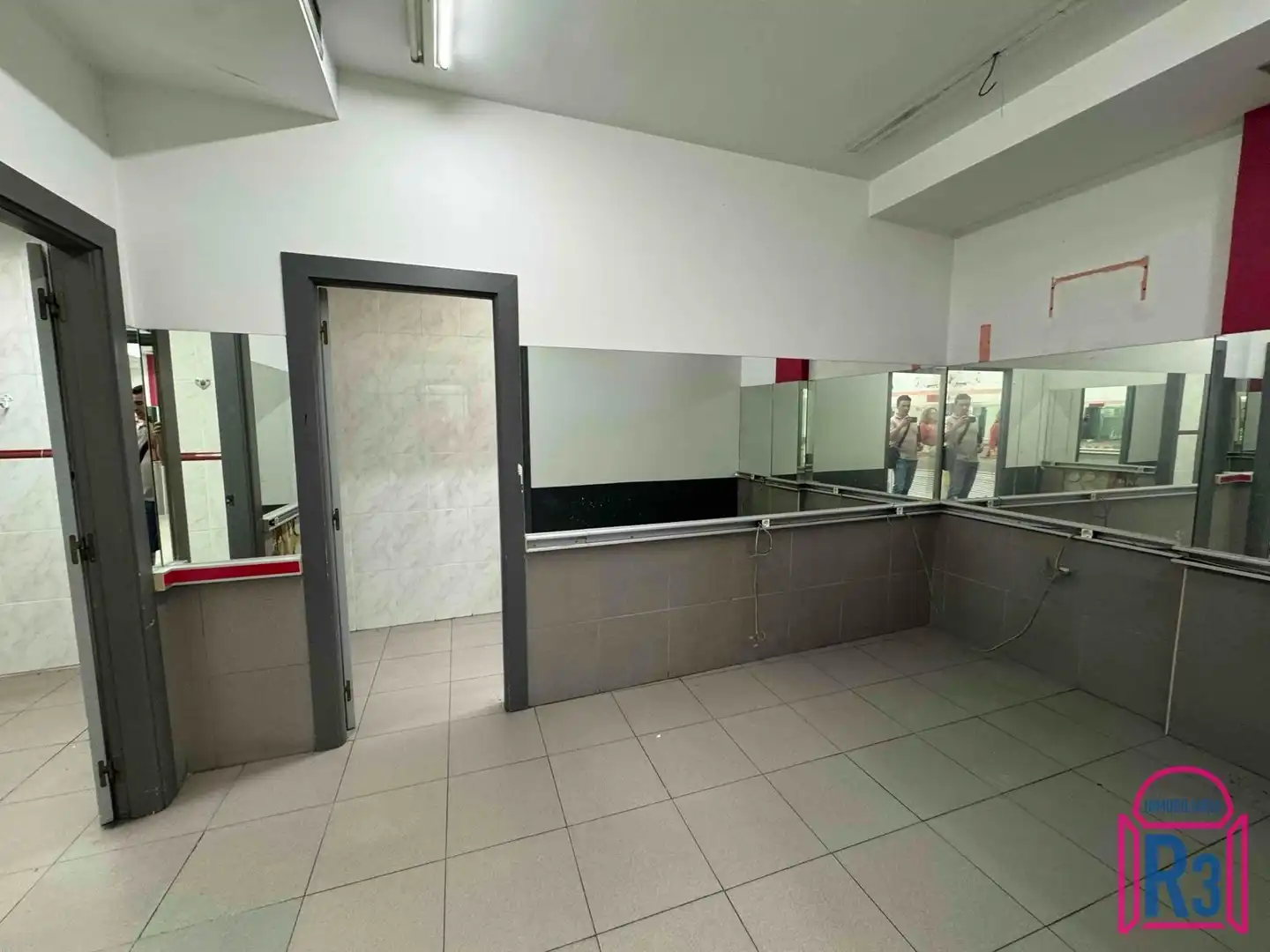Local comercial en venda a Alfonso V, imagen 9