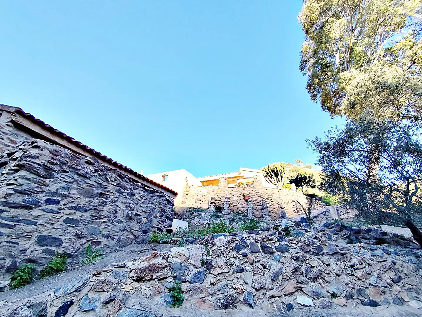 Vista exterior de Finca rústica en venda en Pizarra amb Terrassa