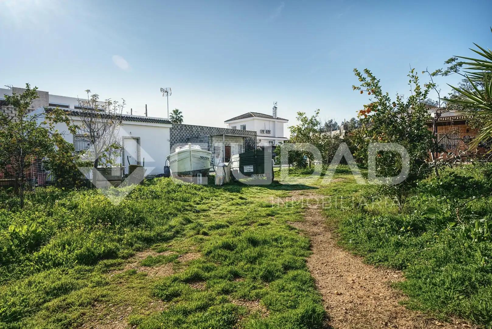 Haus oder Chalet zum Verkauf in La Puebla del Río mit Klimaanlage, Privatgarten und Terrasse