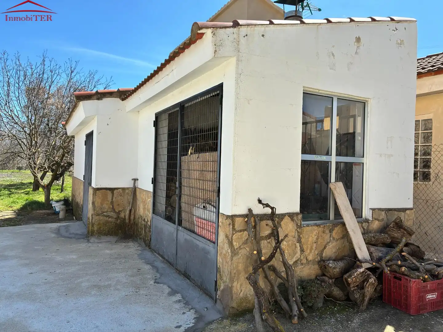 Exterior view of Houses for sale in Teruel  with Private garden and Swimming Pool
