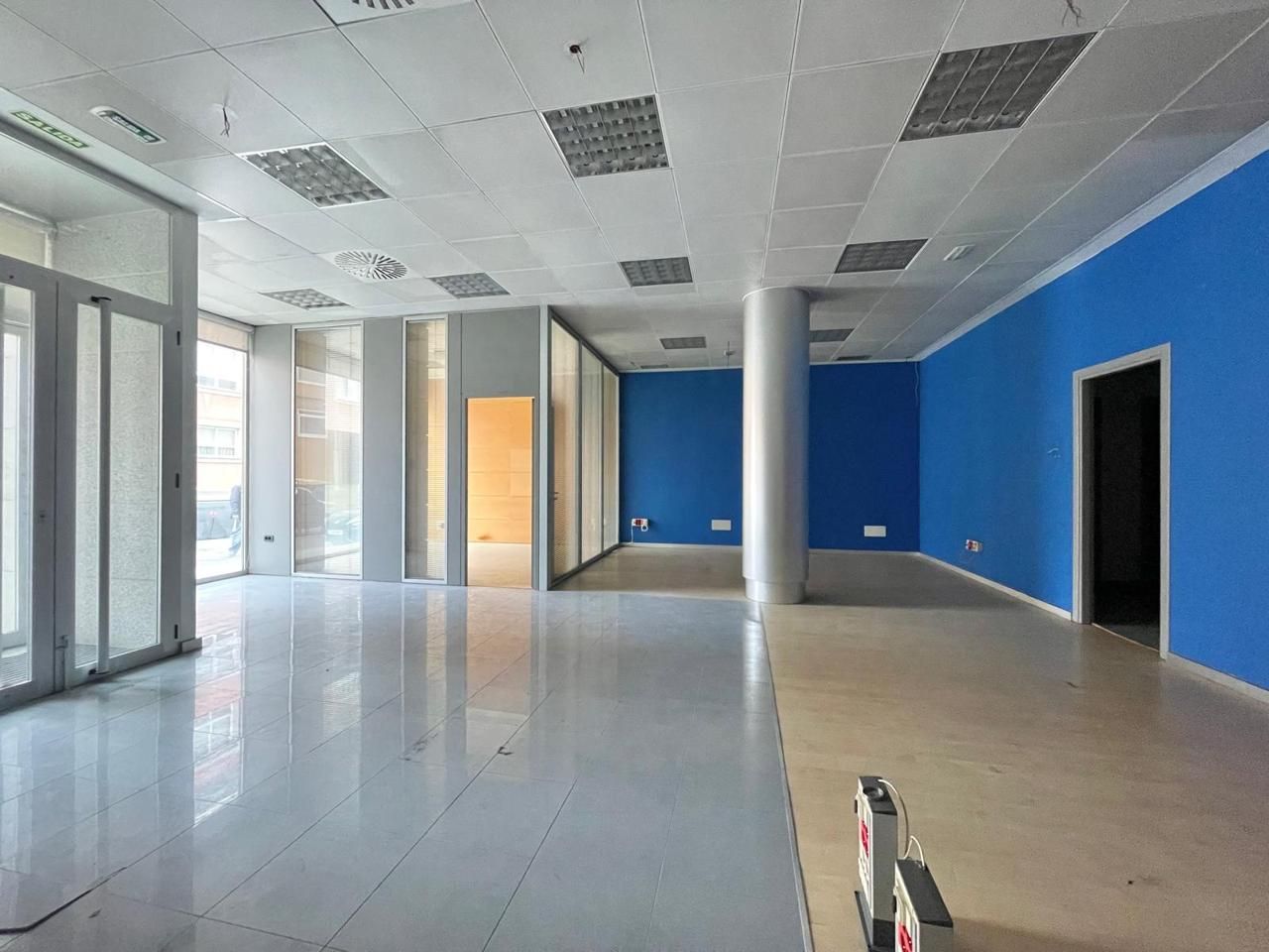 Premises for sale in A Coruña Capital 