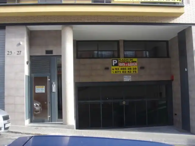 Parkplatz von Garage zur Miete in Santa Coloma de Gramenet