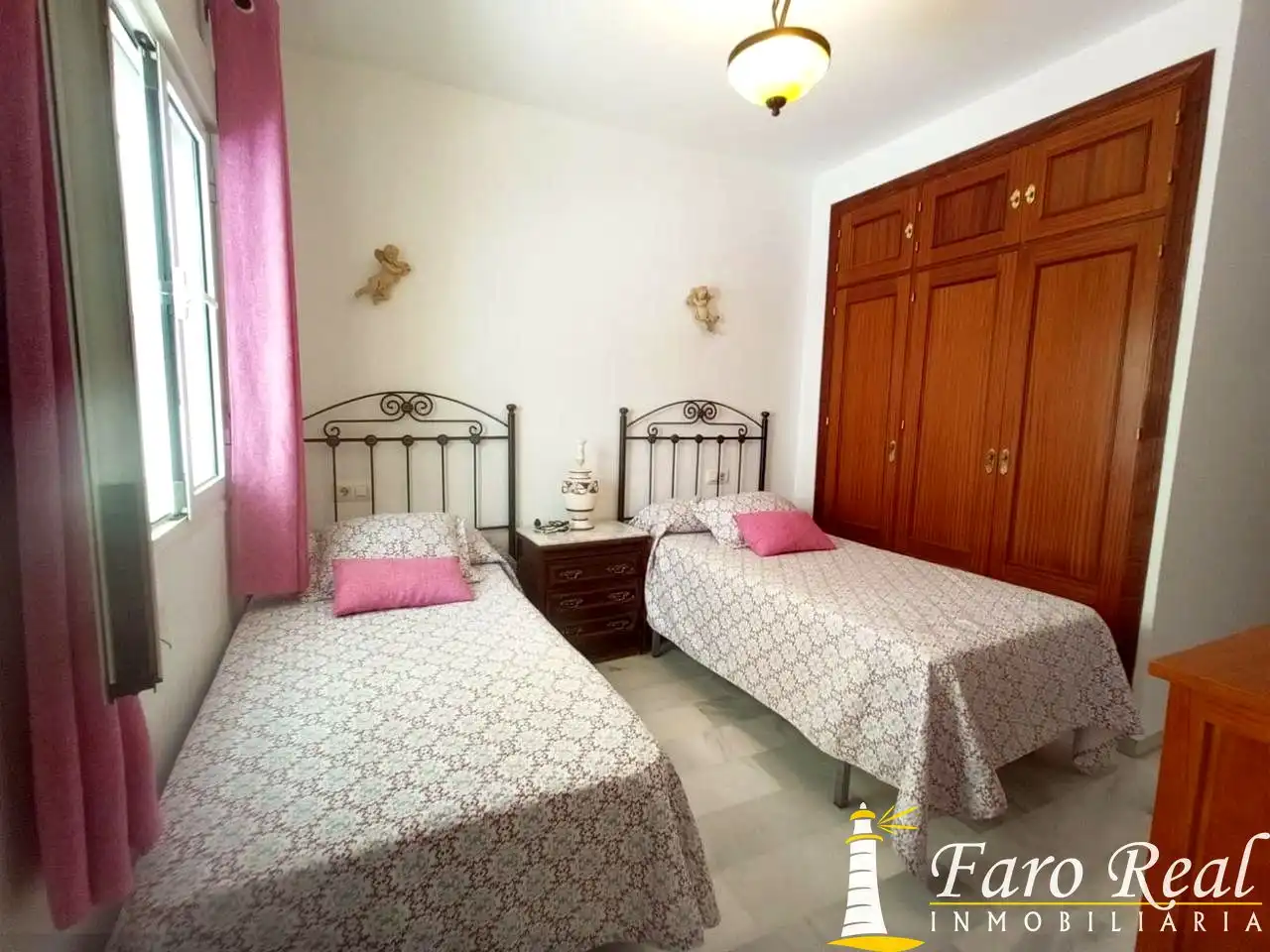 Schlafzimmer von Erdgeschoss zum Verkauf in Sanlúcar de Barrameda mit Abstellraum