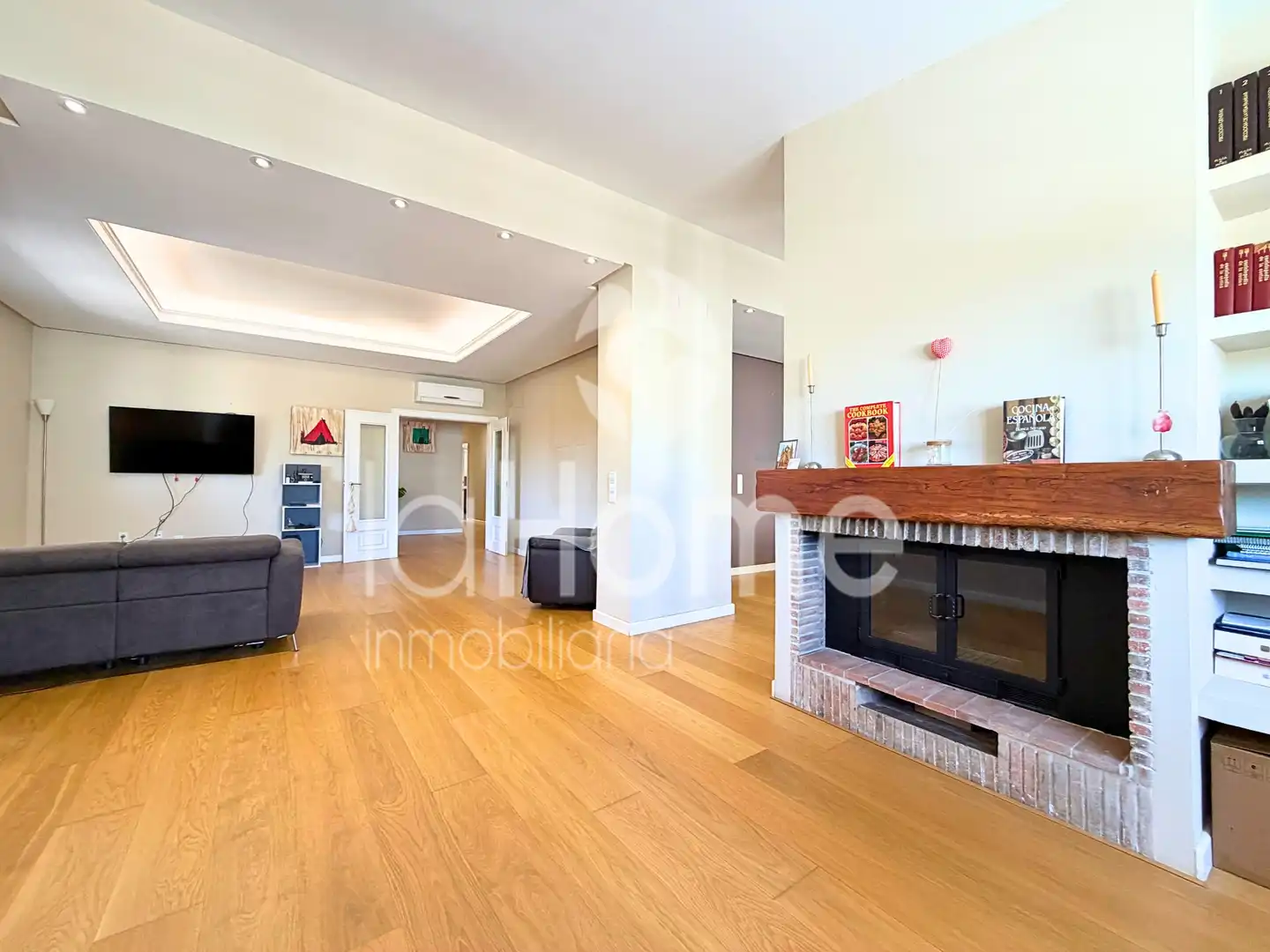 Sala de estar de Casa o chalet en venta en Paterna con Aire acondicionado, Calefacción y Jardín privado