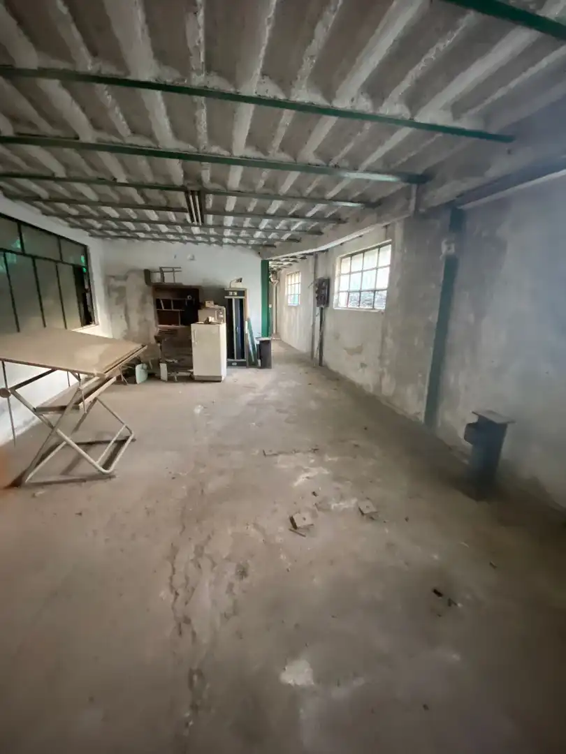 Nave industrial en venta en Riaño - Los Barros, imagen 2