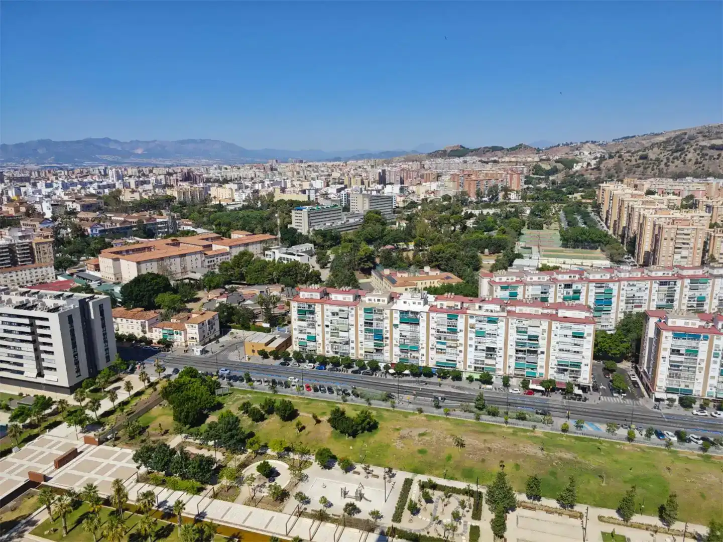 Außenansicht von Wohnung zur Miete in Málaga Capital mit Klimaanlage und Schwimmbad
