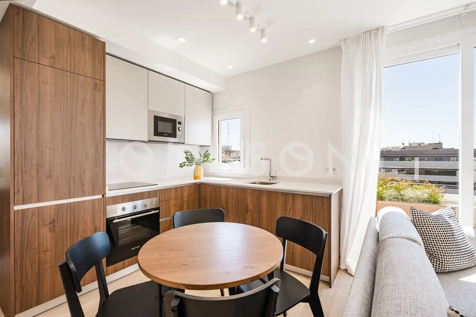 Cocina de Piso en venta en Madrid con Aire acondicionado, Calefacción y Jardín privado