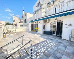 Vista exterior de Casa o xalet de lloguer en Torrevieja amb Aire condicionat, Calefacció i Terrassa