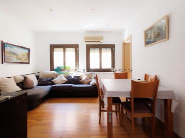 Piso con ascensor en venta en Carrer del Cadí