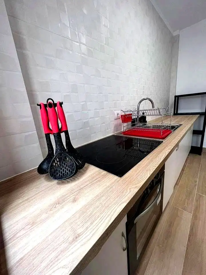 Room in Bartolome Benitez, Gracia
