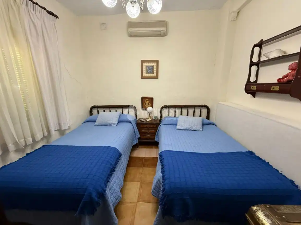 Schlafzimmer von Country house zum Verkauf in Guarromán mit Klimaanlage, Heizung und Schwimmbad
