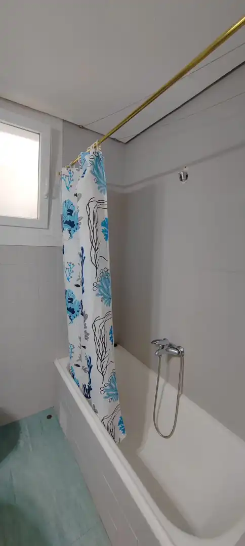 Bathroom of Flat for sale in Bilbao   with Heating and Furnished