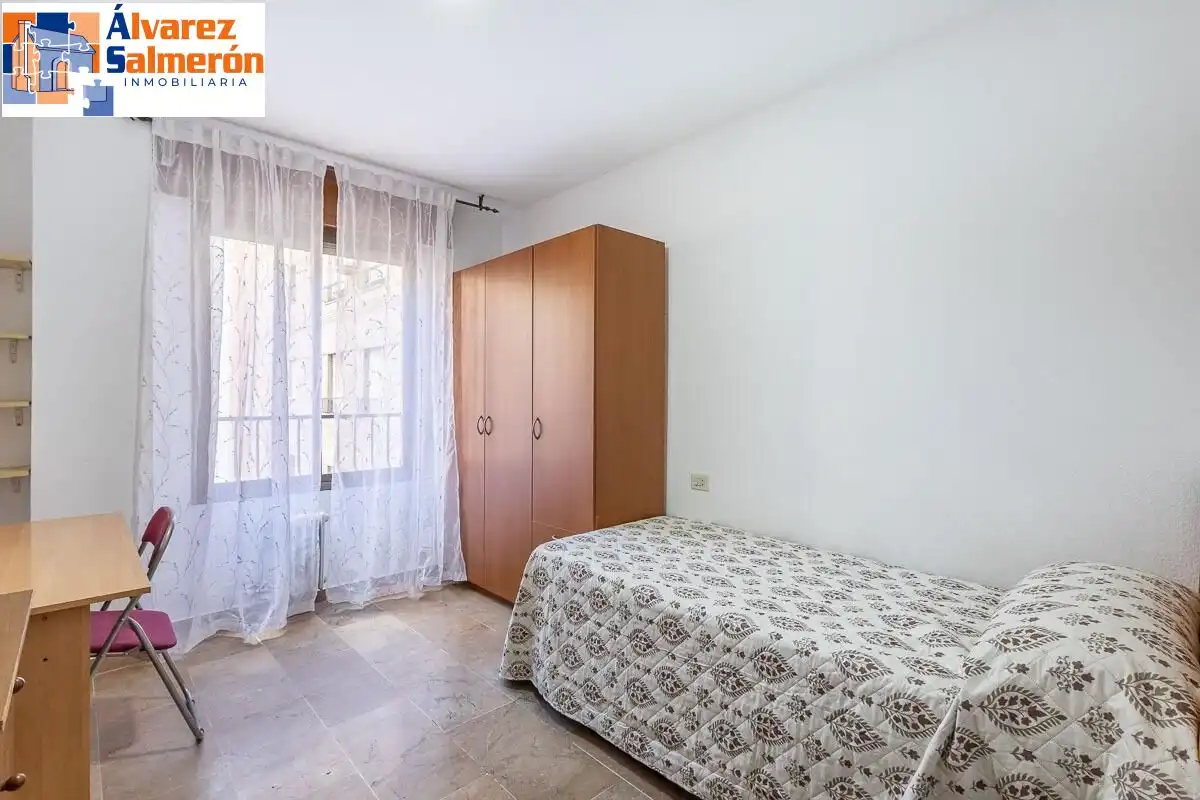 Habitación de Piso en venta en Ronda
