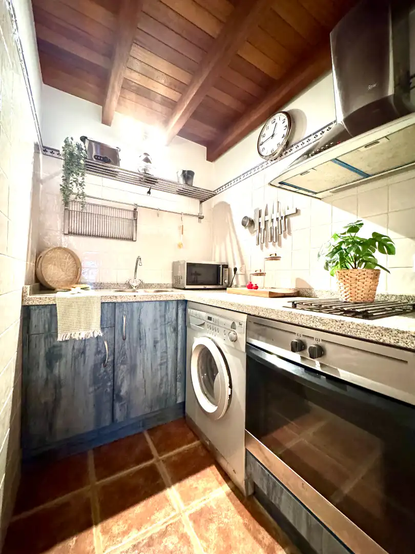 Cocina de Casa adosada en venta en Villaviciosa con Calefacción, Parquet y Amueblado