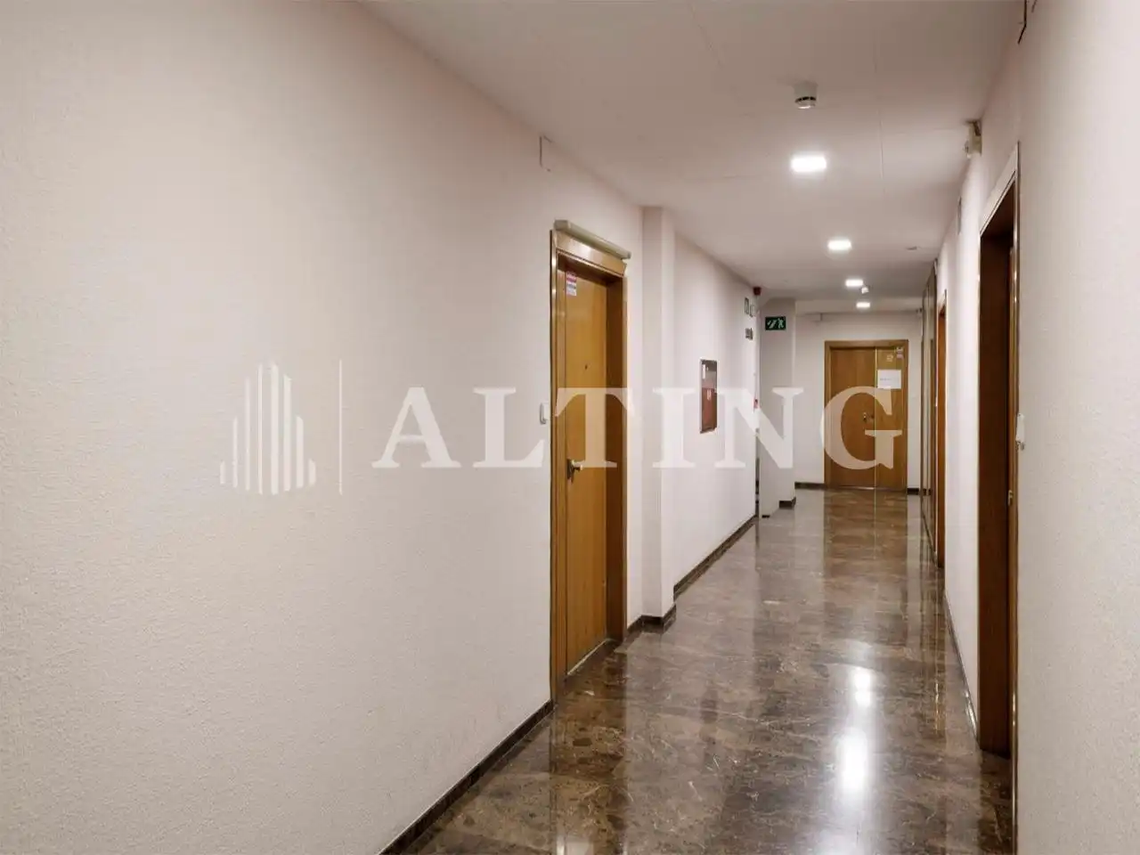 Oficina de alquiler en Barcelona con Calefacción