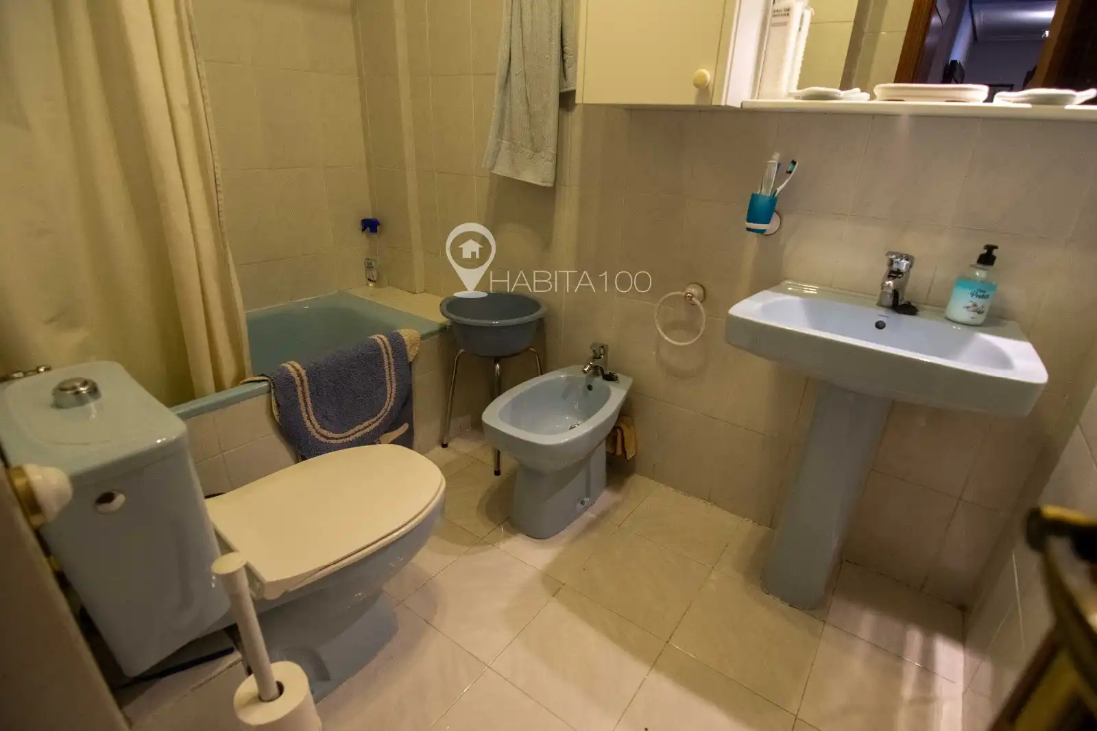 Bany de Pis en venda en Cuenca amb Calefacció, Parquet i Terrassa