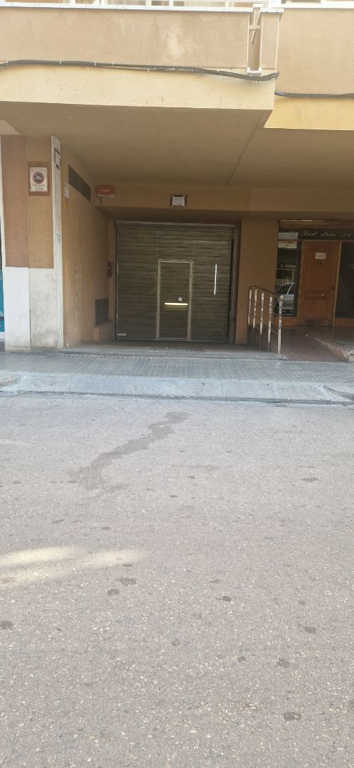 Aparcament de Garatge en venda en Sant Boi de Llobregat