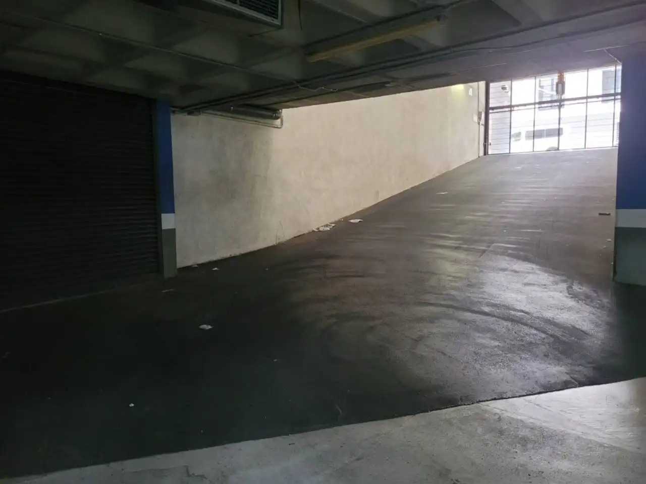 Parkplatz von Garage zur Miete in Sabadell