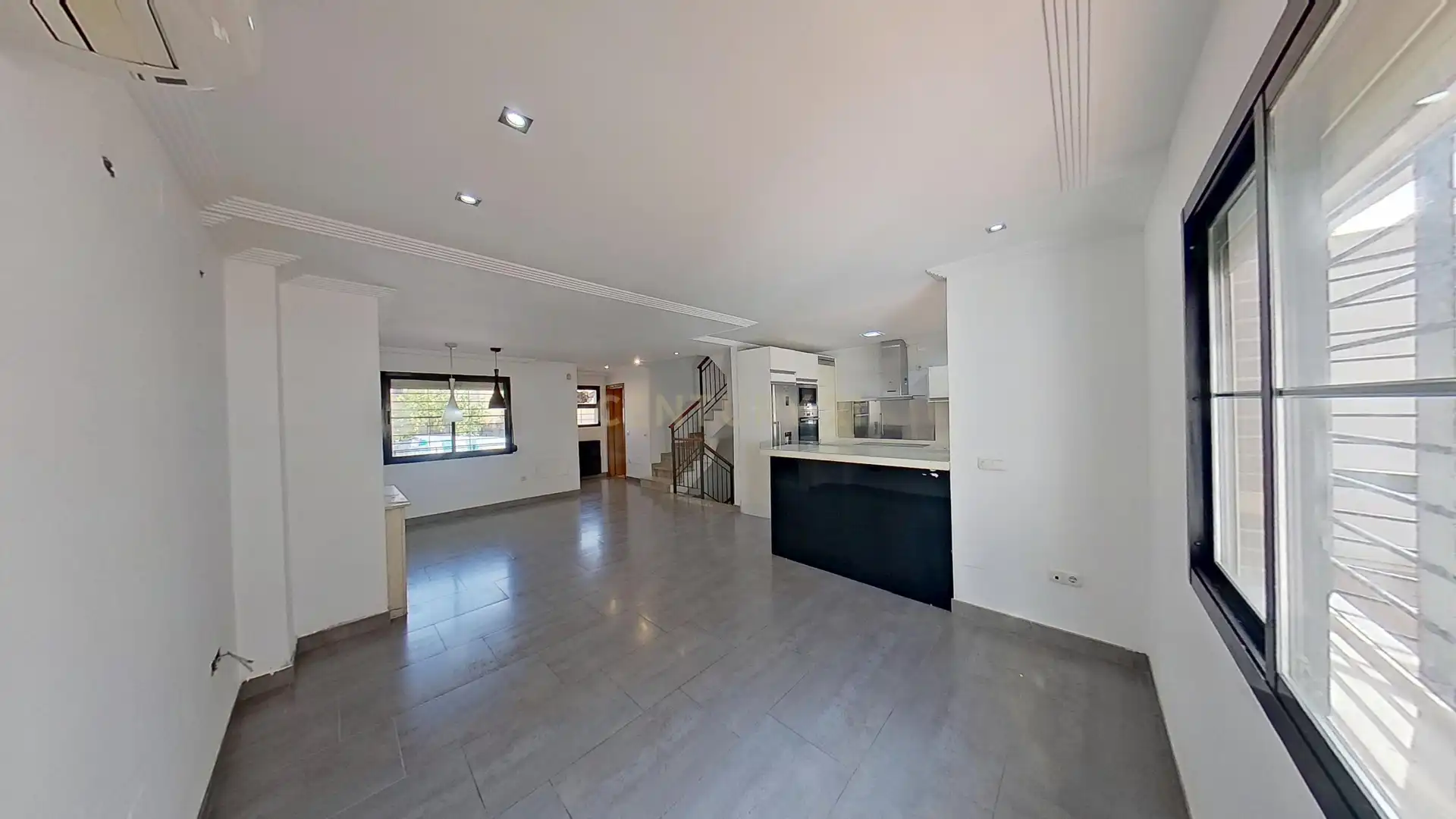 Detached homes for sale in Málaga  with Air Conditioner, Private garden and Storage room