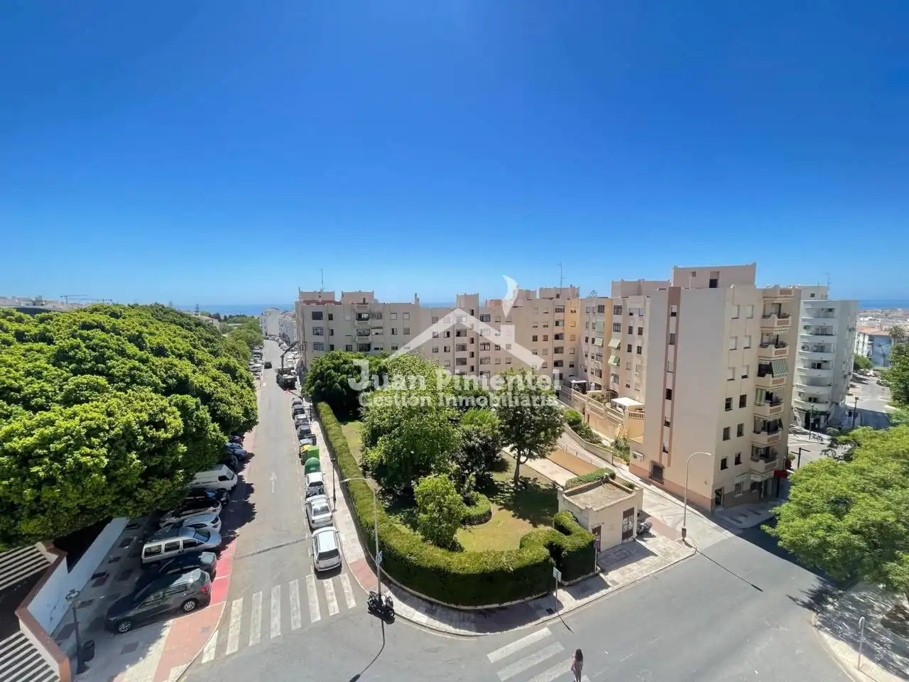 Vista exterior de Piso en venta en Estepona con Trastero, Amueblado y Balcón