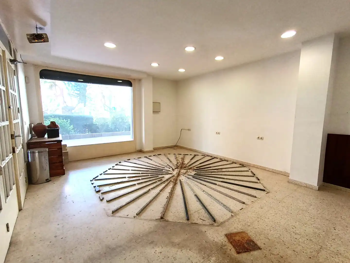 Commercial properties for sale in Martorell  with Air Conditioner